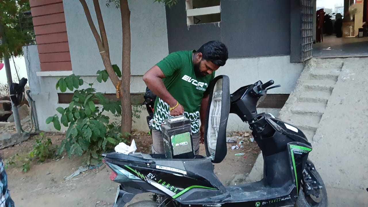 EVORA charging infrastructure in use
